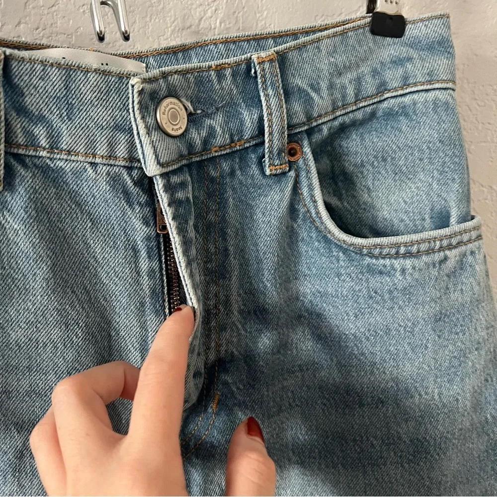 Reformation Wilder High Rise Wide Leg Cropped Jeans in Dillon Wash - Picture 6 of 10